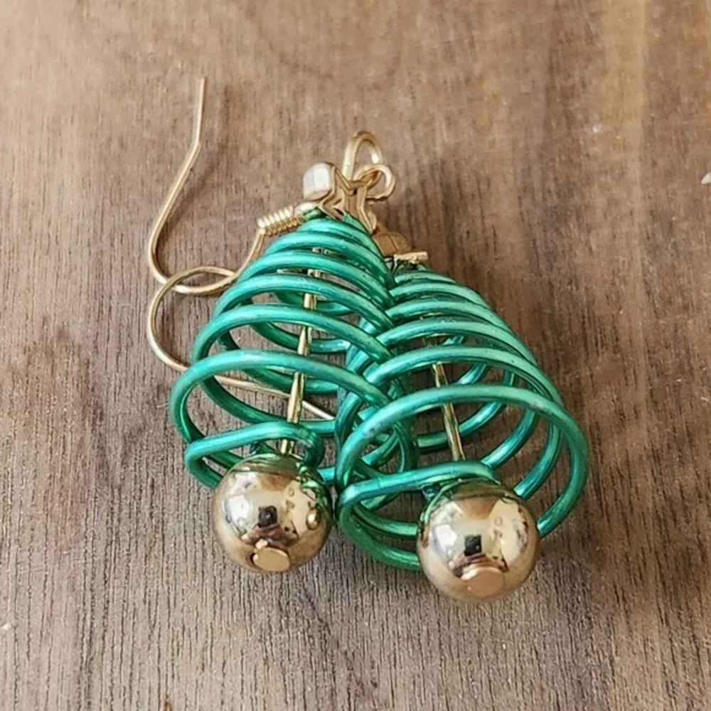 Green Spiral Christmas Tree Drop Earrings Gold Star‎ Holiday Jewelry 1.75